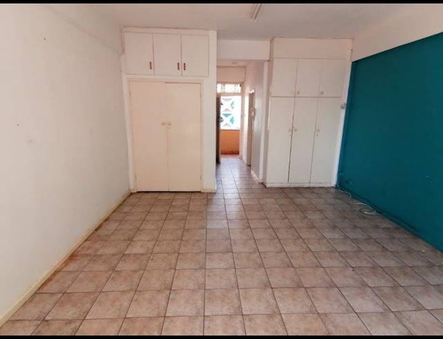 0.5 BEDROOM APARTMENT TO LET IN SOUTH BEACH